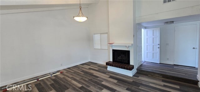 Building Photo - 840 S Anaheim Blvd