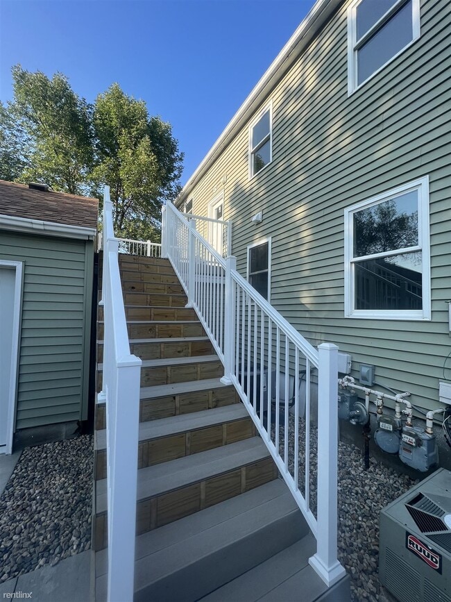 Building Photo - 2 br, 1 bath House - 302 South Harrison St...