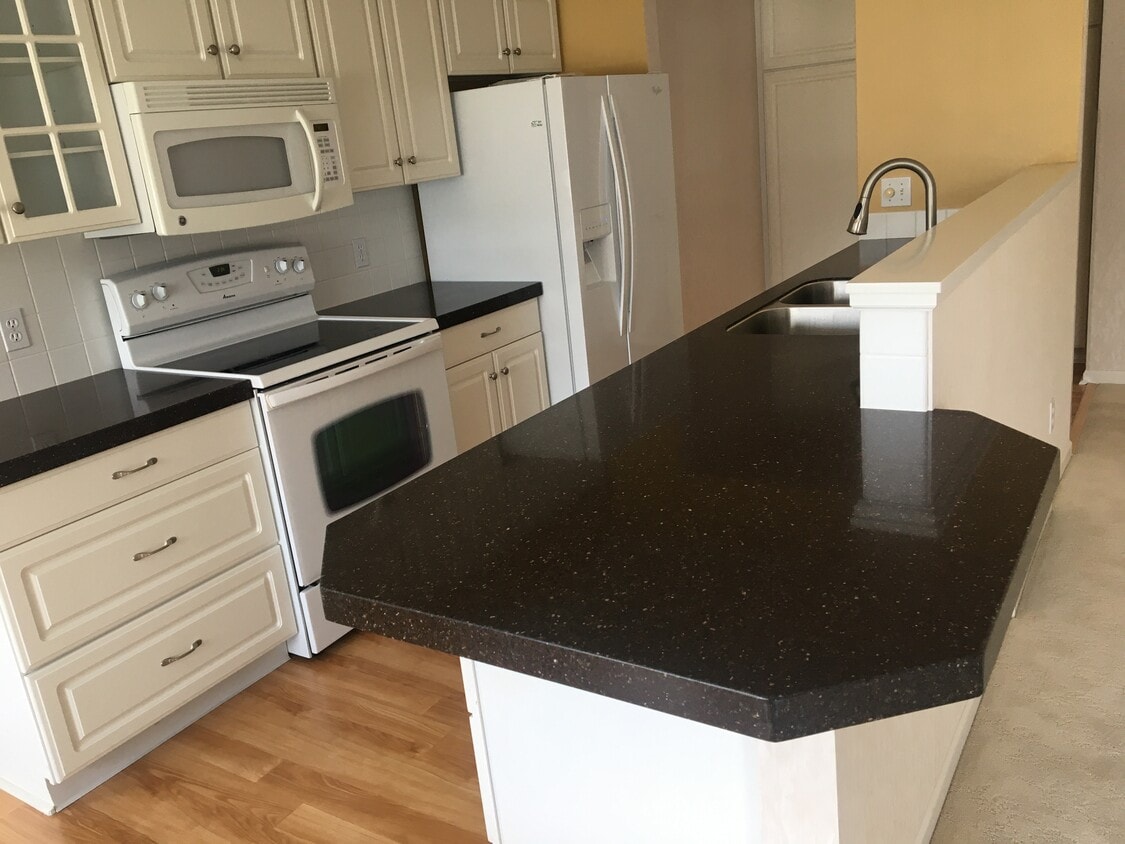 1037 Fairfield Dr Unit None, Hudsonville, MI 49426 Condo for Rent in Hudsonville, MI