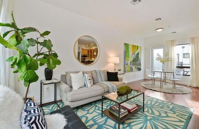 Foto del edificio - 802 Zephyr Dr