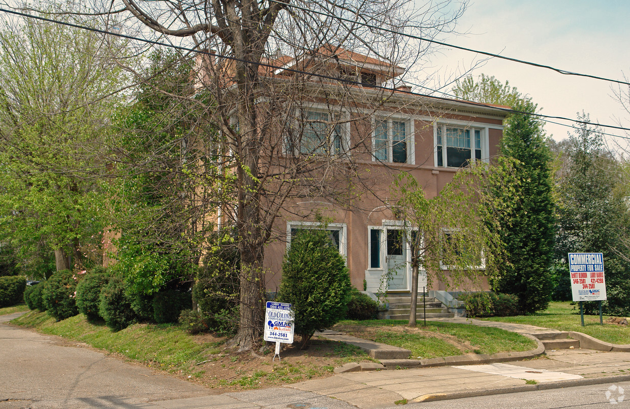 Building Photo - 207 Bradford St