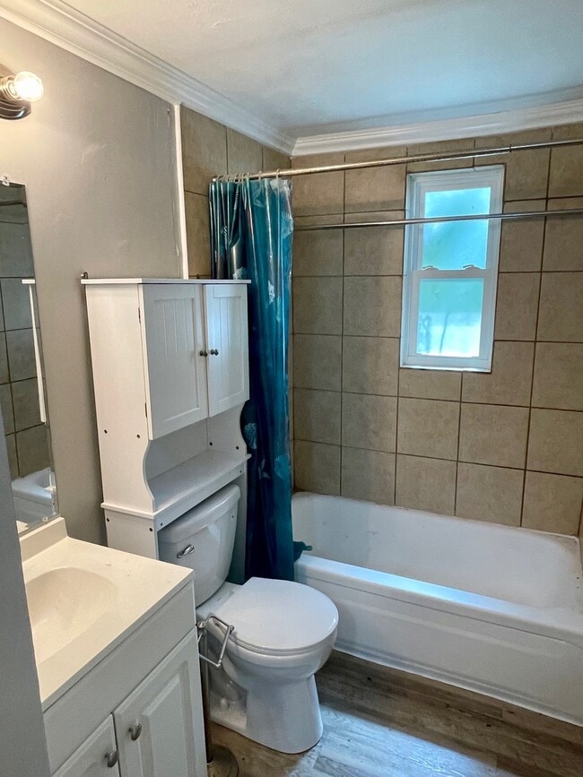 Updated Bathroom - 5838 Yellow Pine Ct
