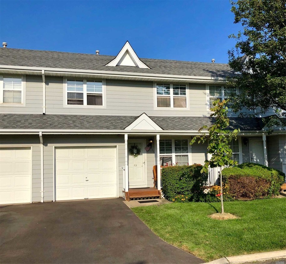 Foto principal - 59 Maple Wing Blvd