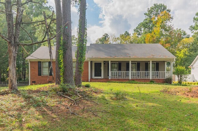 Building Photo - Brick ranch home in Colony Woods