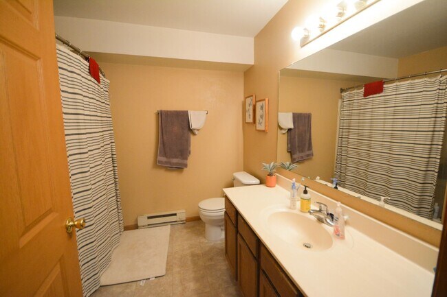 Building Photo - Beautiful 1 Bedroom in Fantastic Area!