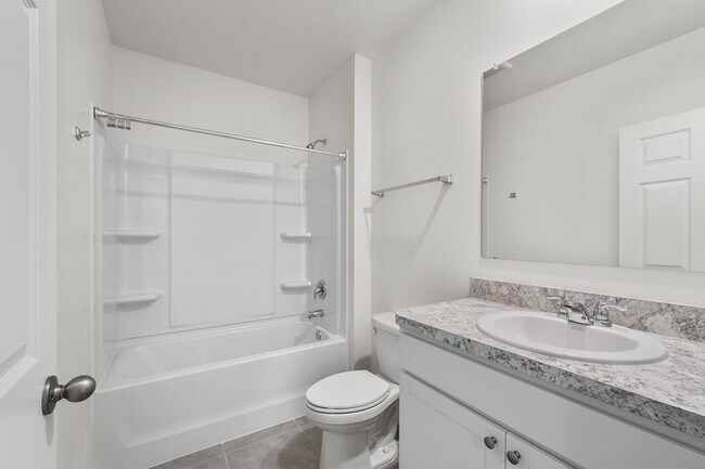 Foto del edificio - 4 Bedroom waterfront Rental