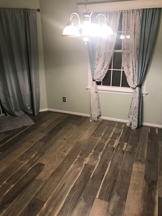dining area - 231 Atlantic St