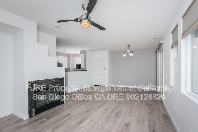 Building Photo - 932 Bolex Way