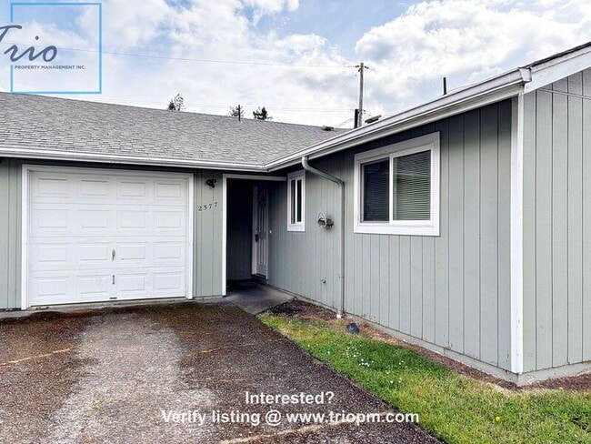 Building Photo - 2577 L St