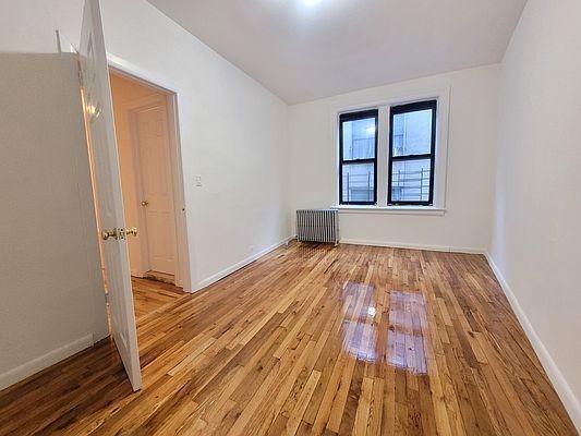 Building Photo - 1 bedroom in BRONX NY 10456