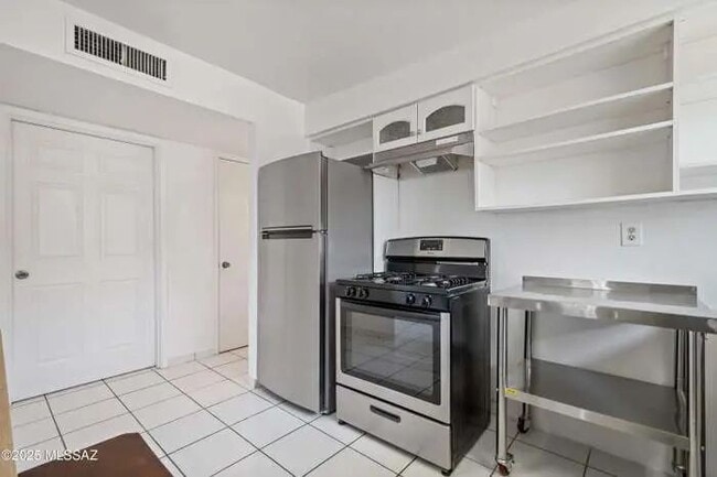 Foto del edificio - MICHELLE LEE FOLEY