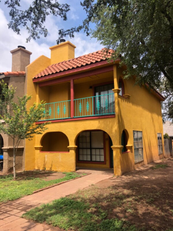 2415 Idlewilde Dr, Midland, TX 79707 House Rental in Midland, TX