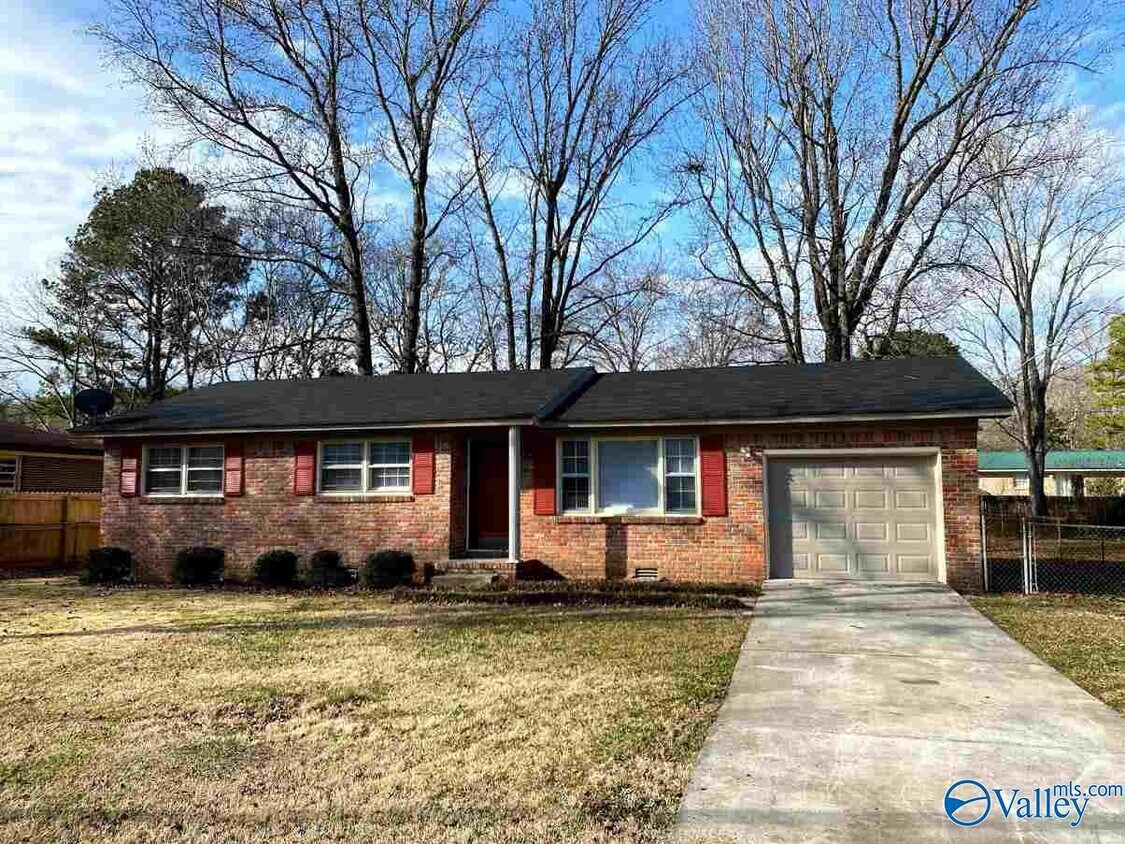 Primary Photo - 12024 Branscomb Rd SE