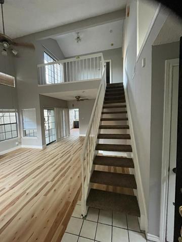 Building Photo - 633 Fiesta Cir