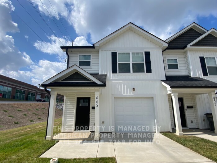 Foto principal - 445 W F St
