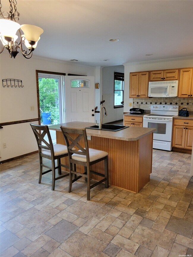 Building Photo - 7 White Birch Cir