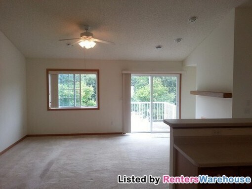 Building Photo - 5422 Elm Grove Ave