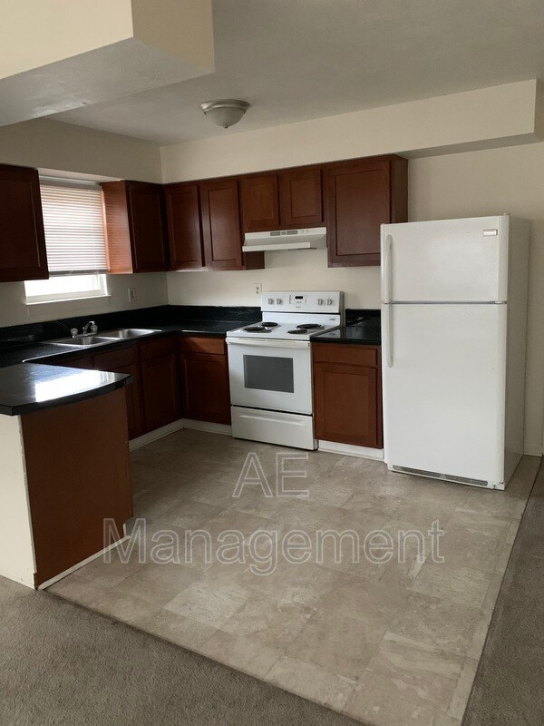 Foto del edificio - 1323 Cary Ave