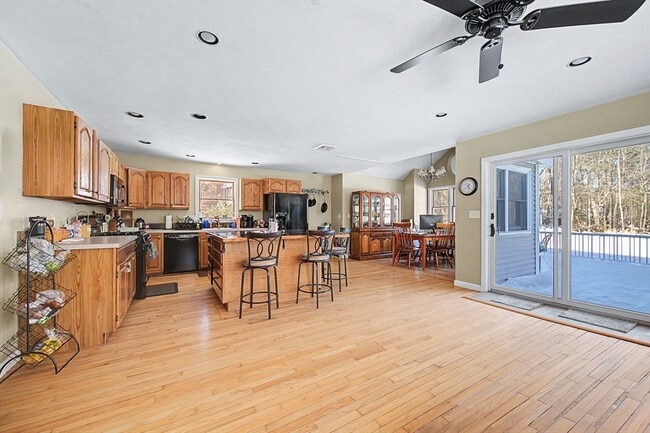 Building Photo - 268 Wood St