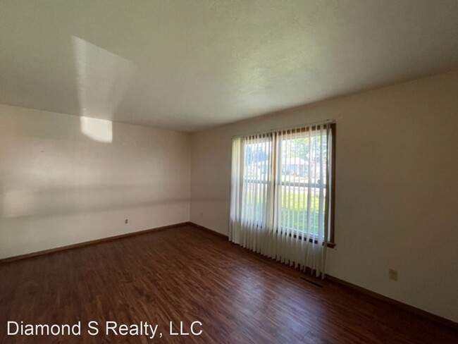 Foto del edificio - 2 br, 1.5 bath House - 2015 East Page Street