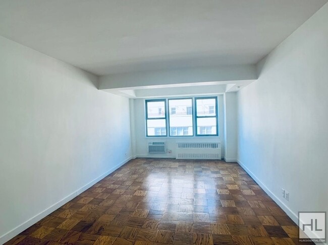 Foto del edificio - EAST 36 STREET