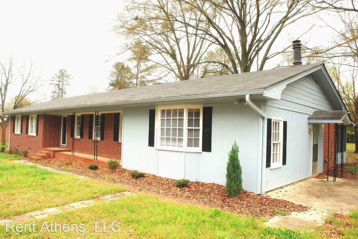 Primary Photo - 3 br, 2 bath House - 765 Glenn Carrie Road