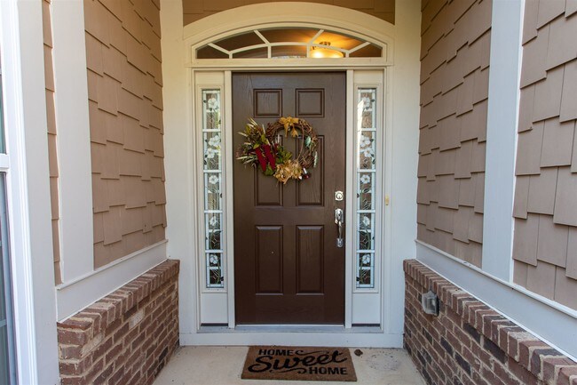 Foto del edificio - 1424 Lake Crest Dr