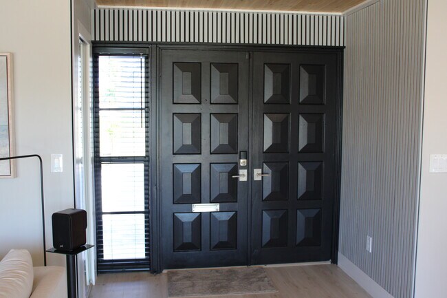 Foto del edificio - 229 Palm Is NW