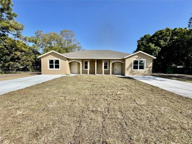 Building Photo - 306 N 18th Ct