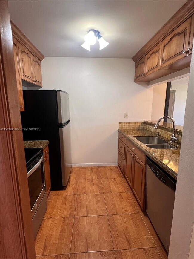 Foto del edificio - 11250 SW 13th St