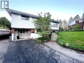 Building Photo - 442 Blythwood Pl