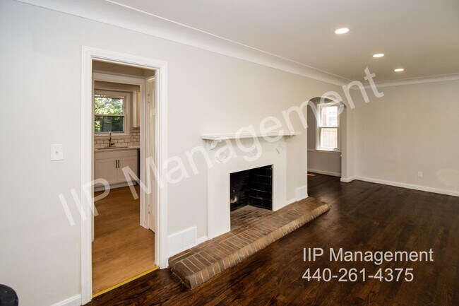 Foto del edificio - 3549 Grosvenor Rd