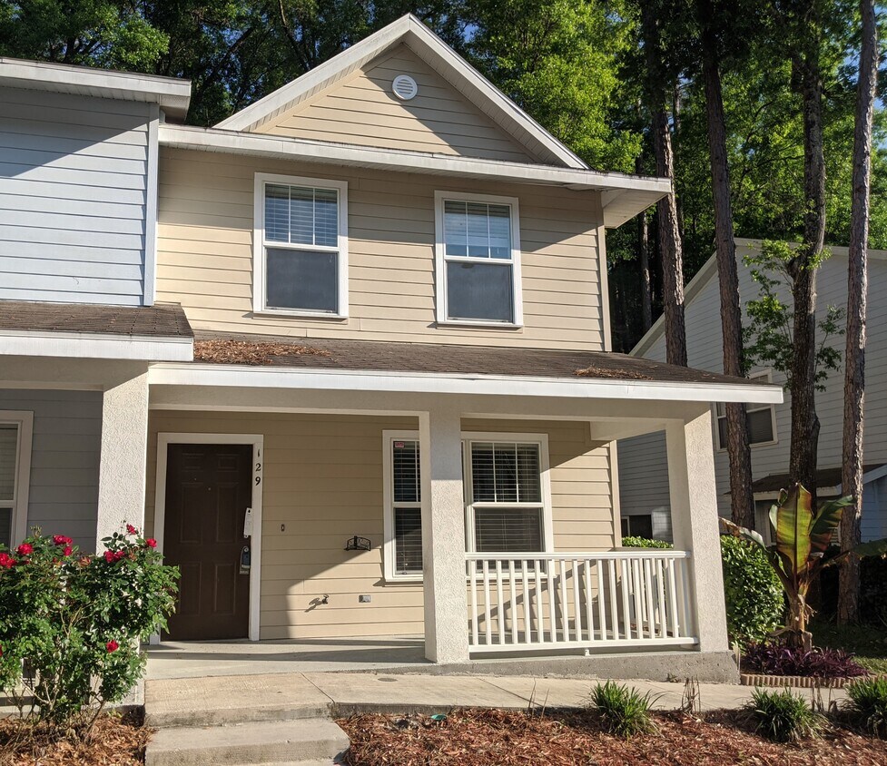 Foto principal - 4675 SW 48th Dr