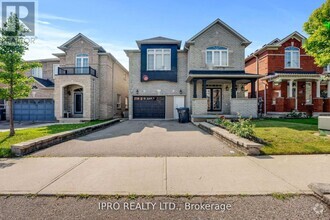 Building Photo - 10 Arctic Fox Crescent