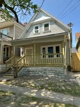 Building Photo - 212 Grote St