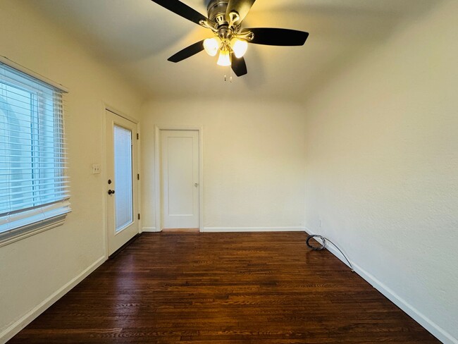 Foto del edificio - AVAILABLE NOW! CHARMING 1BD/1BA NORTH PARK BUNGALOW! ONLY $2,095/MO!