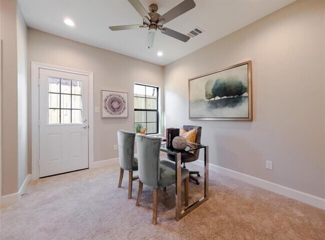 Foto del edificio - 3334 Beverly Frst Dr