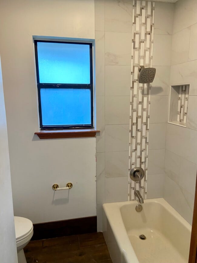 Foto del edificio - 2939 Quail Oak St