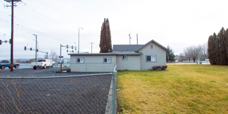 Primary Photo - 9603 Tieton Dr