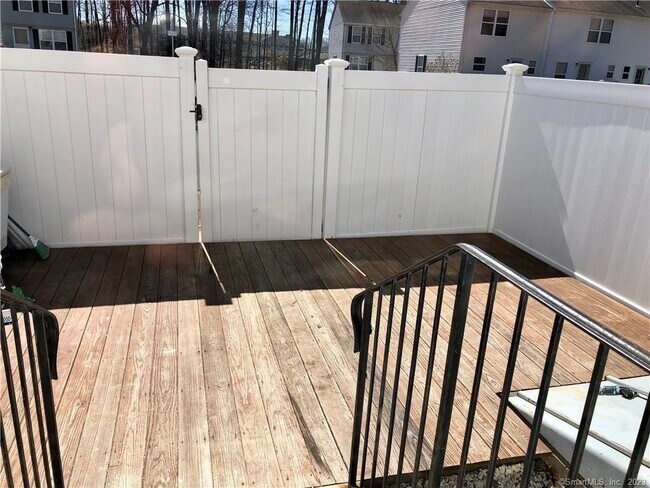 Foto del edificio - 7 Pepperbush Ln