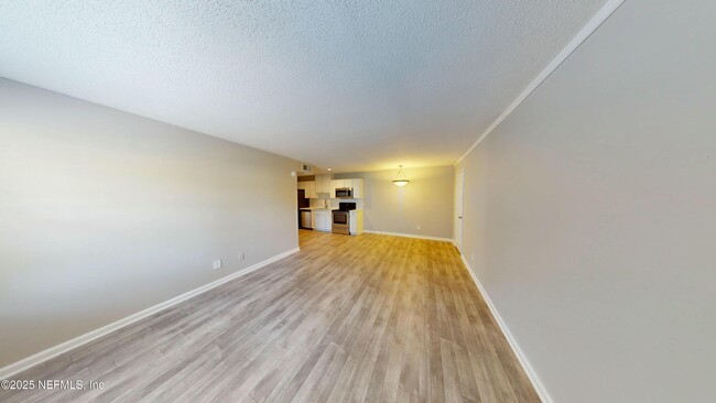 Building Photo - 2030 Dunsford Terrace