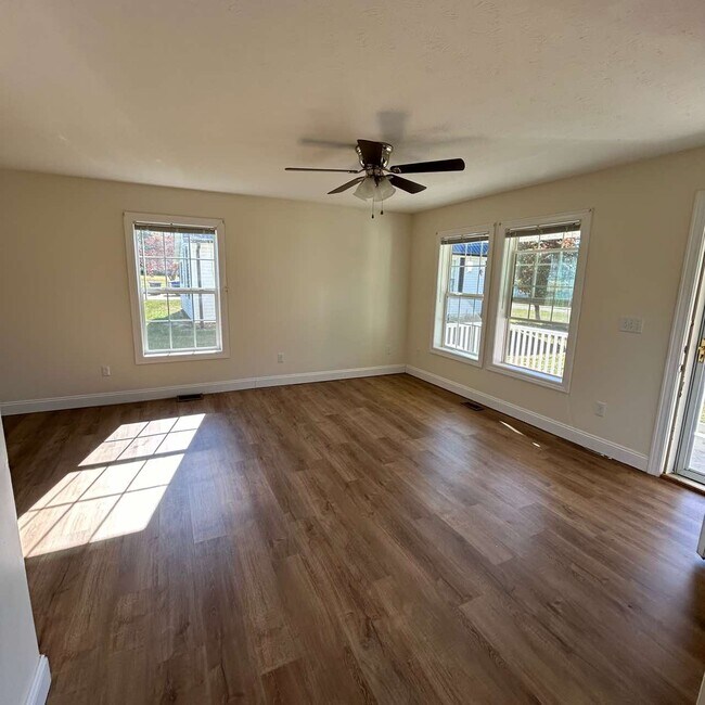 Foto del edificio - 218 Magnolia St