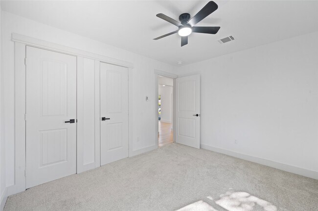 Foto del edificio - 5114 Keystone St