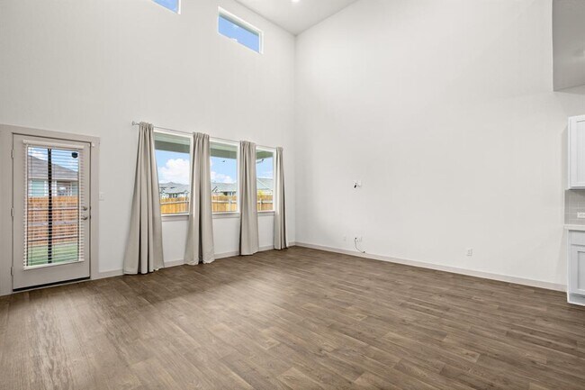 Building Photo - 235 Lavaca River Ln