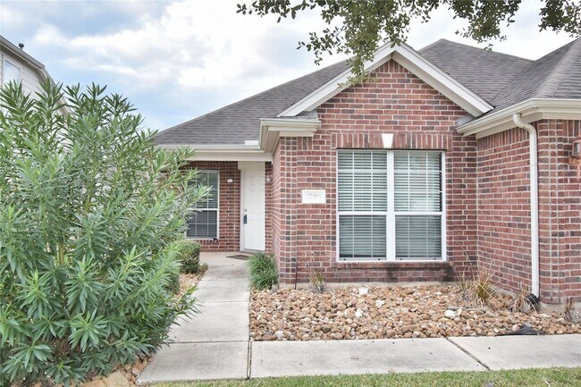 Foto del edificio - 30315 Castle Forest Dr