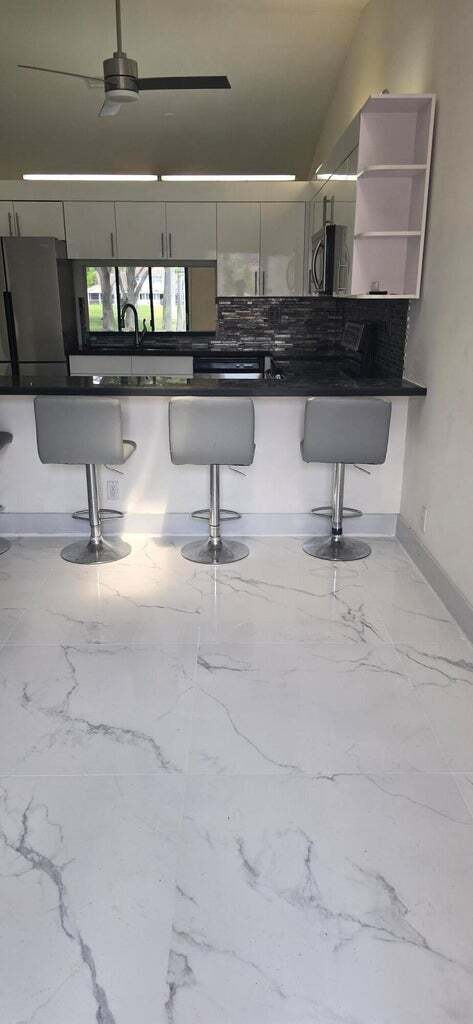 Foto del edificio - 5161 NW 11th Ln