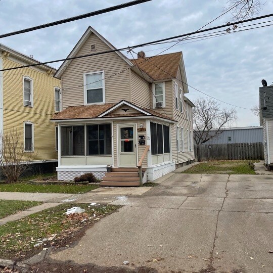 944 Muskegon Ave NW Unit 1, Grand Rapids, MI 49504 944 Muskegon Ave