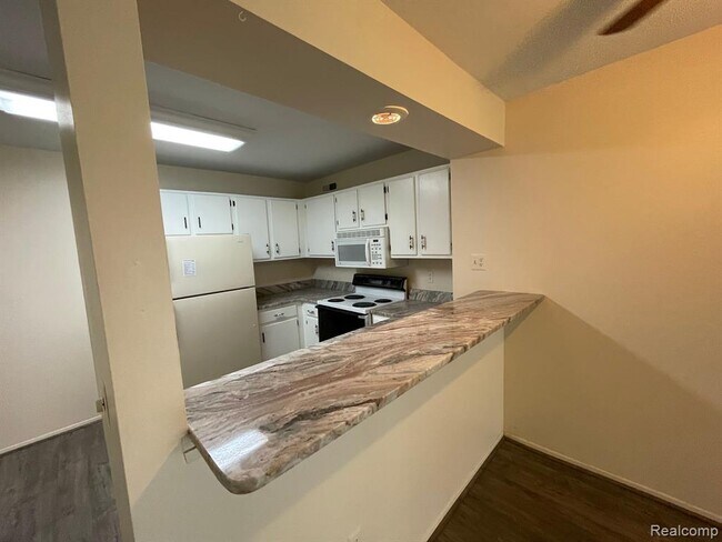 Foto del edificio - 902 Chestnut Hill Dr