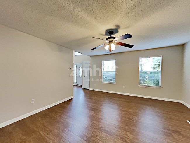 Foto del edificio - 4550 Bridle Point Parkway