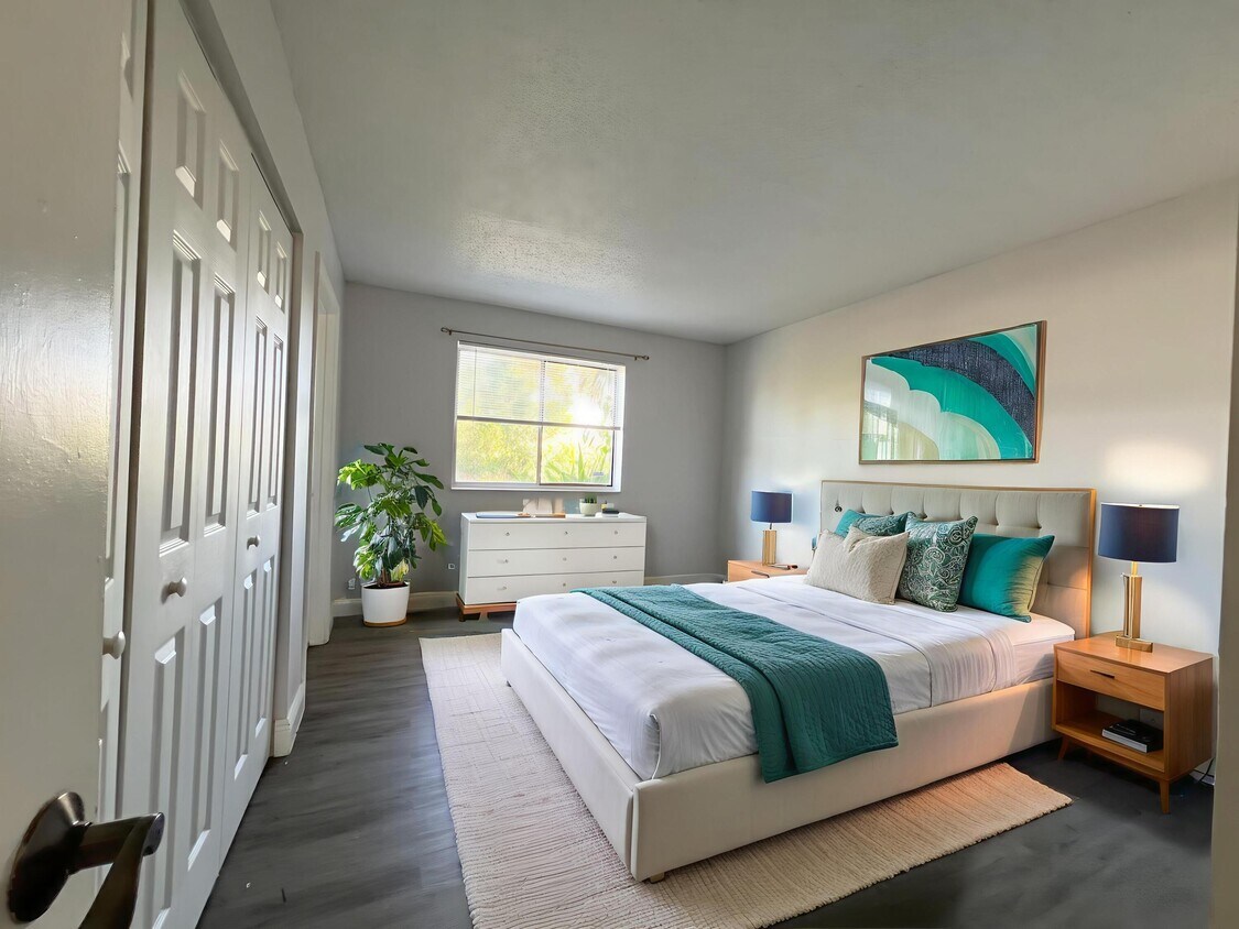 Foto principal - 717 Gardens Dr